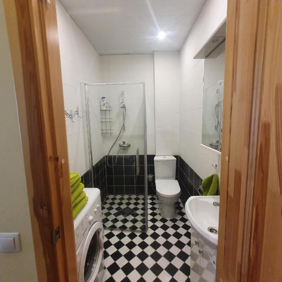 Hot Riga Ernestines Iela 7-1 Enjoy The Feel Of Home And History! Экстерьер фото